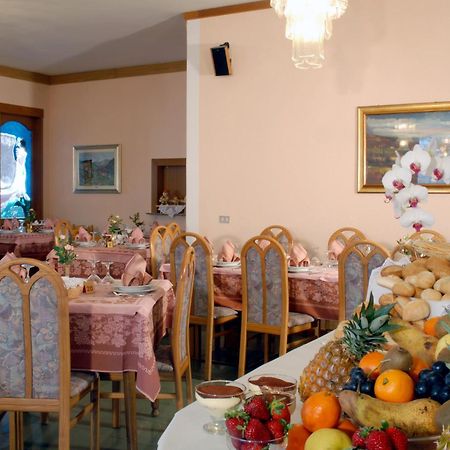 Hotel Sass Maor Fiera Di Primiero Luaran gambar
