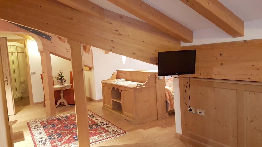 Hotel Sass Maor Fiera Di Primiero Luaran gambar